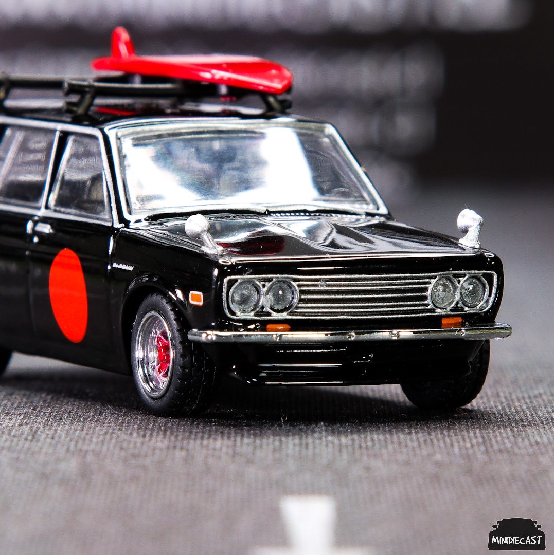 Tarmac Works 1:64 Mijo Exclusive Datsun Bluebird 510 Wagon B