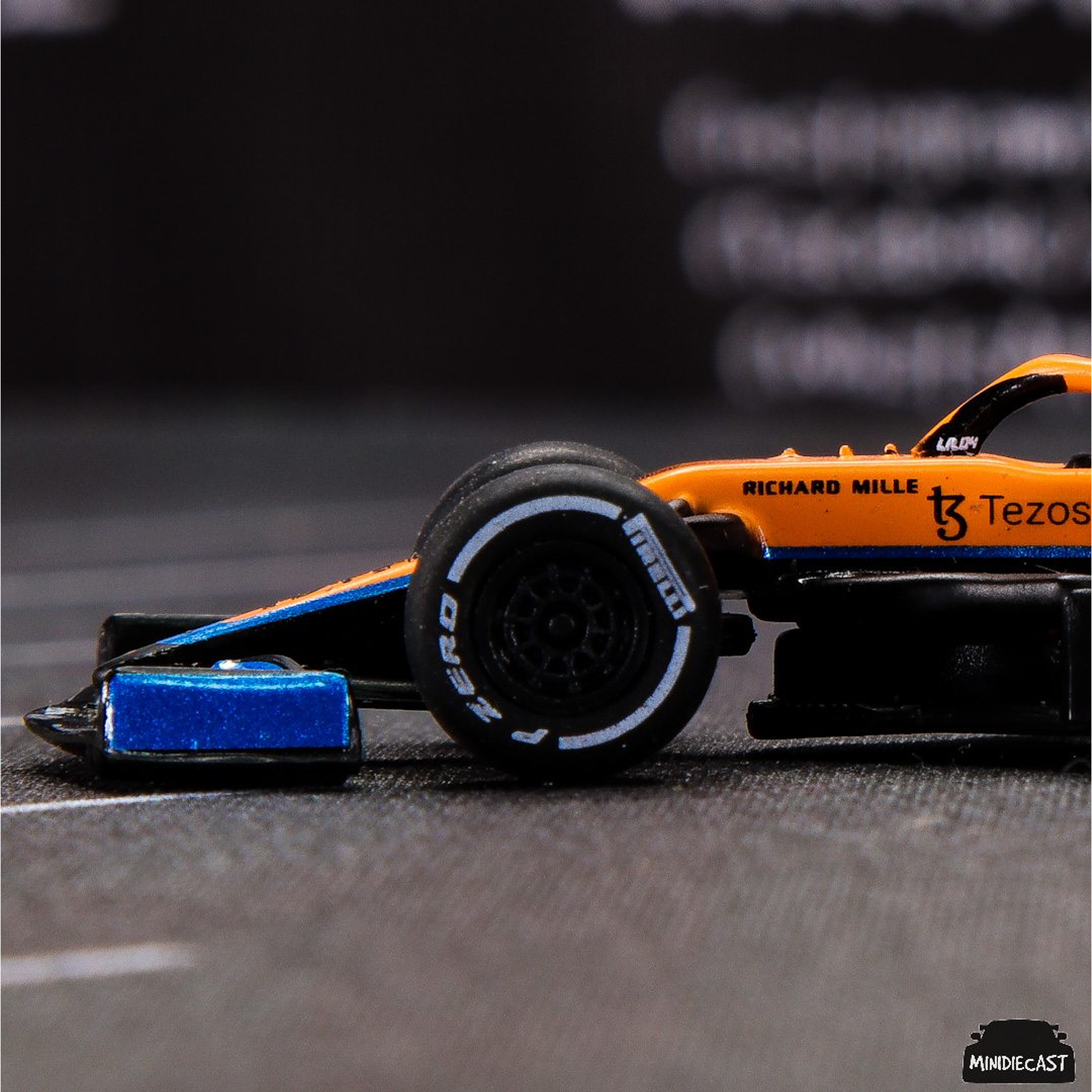 Tarmac Works 1:64 F1 L. Norris #4 McLaren MCL35M Italian Grand Prix 2021