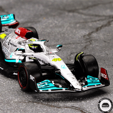Sparky 1:64 F1 Mercedes-AMG Lewis Hamilton Petronas F1 W13 E Performance No.44 Mercedes-AMG Petronas F1 Team 2022