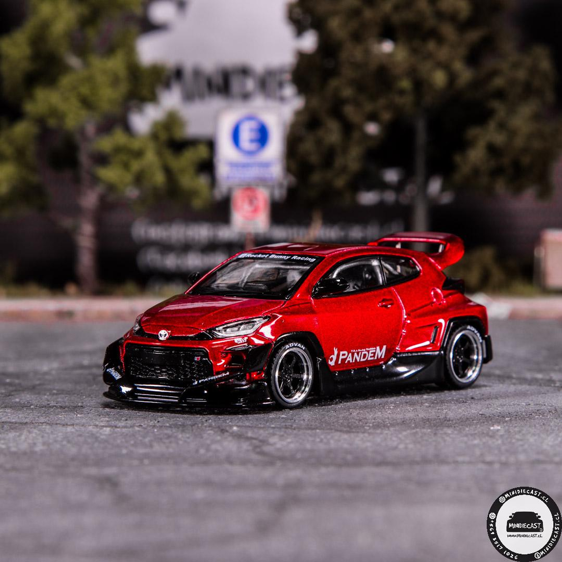 Pop Race 1:64 GR Yaris Pandem Metallic Red