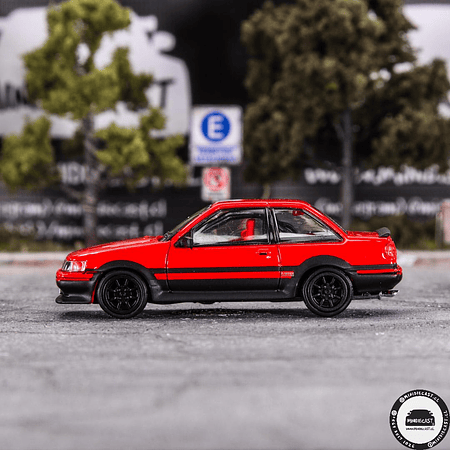 GCD DCT 1:64 Toyota AE86 Red