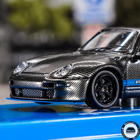 Tarmac Works 1:64 Porsche 993 Remastered By Gunther Werks Black Carbon Fiber