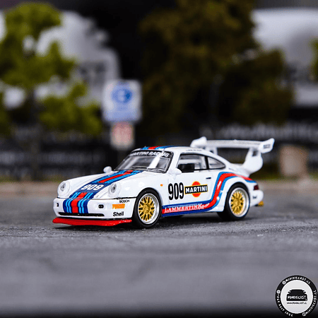 Tarmac Works x Schuco Porsche 911 RSR Martini Racing