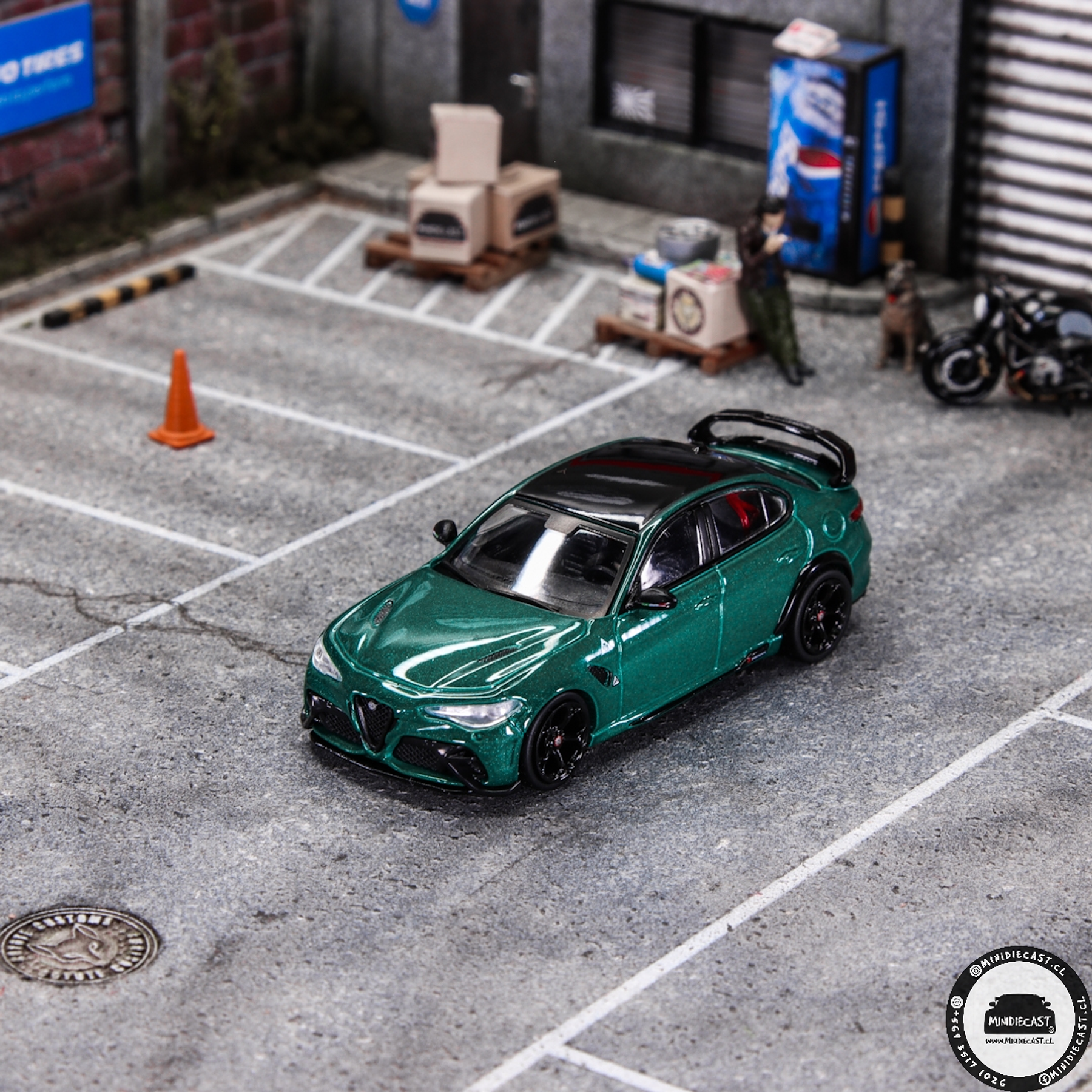 Tarmac Works 1:64 Alfa Romeo Giulia GTAm Green Metallic.