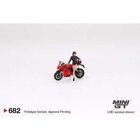(PREVENTA) Mini GT 1:64 Ducati Panigale V4 S w/ Ducati Girl Figure