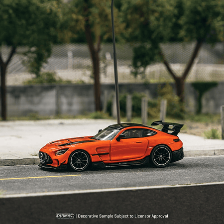 PREVENTA Tarmac Works 1:64 Mercedes-Benz AMG GT Black Series – Orange – Global64 – Mijo Exclusives