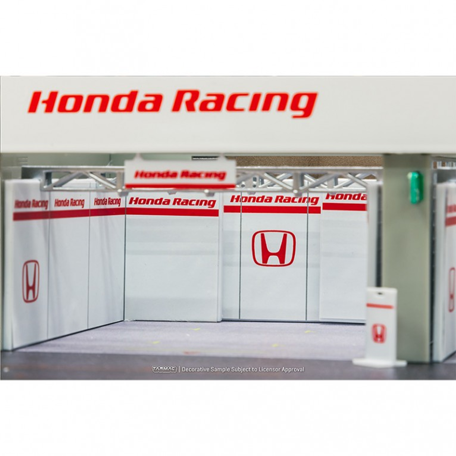 Tarmac Works 1:64 Pit Garage Diorama Honda Racing.