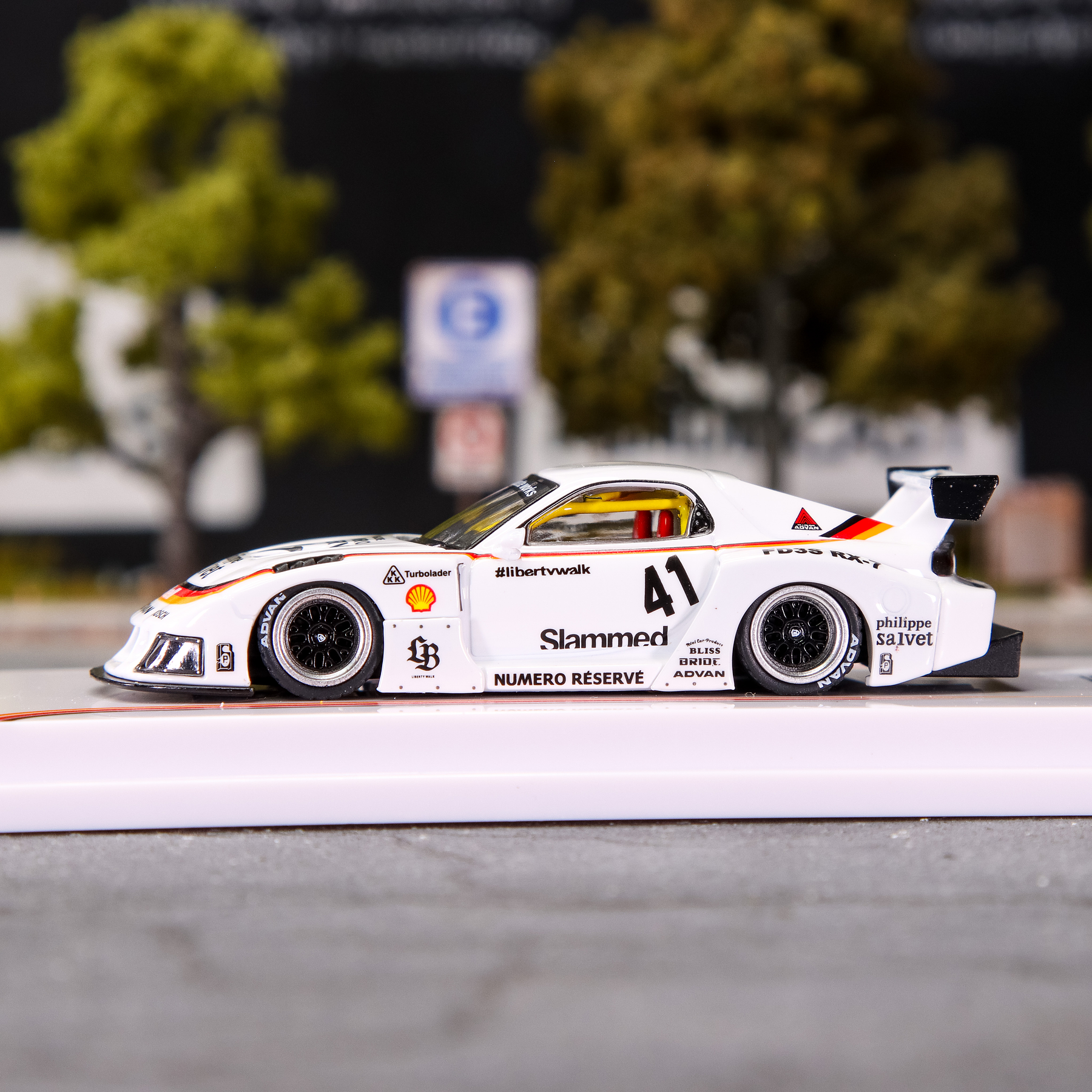 Inno64 1:64 Mazda RX7 (FD3S) LB-Super Silhouette Reserve.