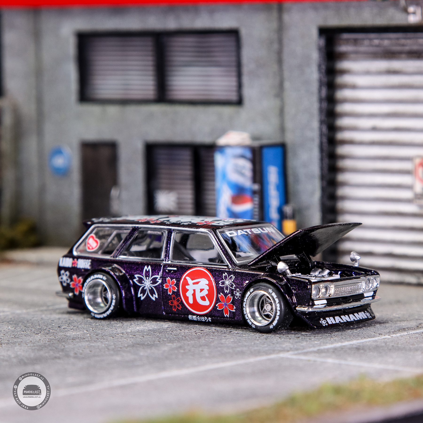 Kaido House x Mini GT 1:64 Datsun KAIDO 510 Wagon Hanami V3 – Magic Purple.