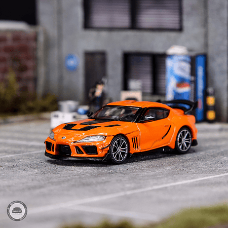 Pop Race 1:64 Toyota Darwin PRO 66G NWB Supra Orange