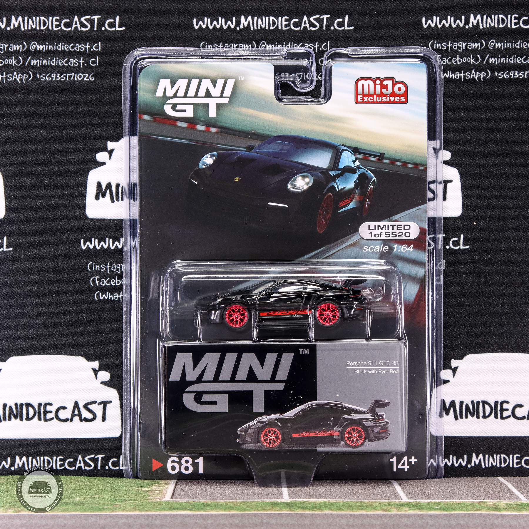 Mini GT 1:64 Porsche 911 (992) GT3 RS – Black with Pyro Red – MiJo Exclusives