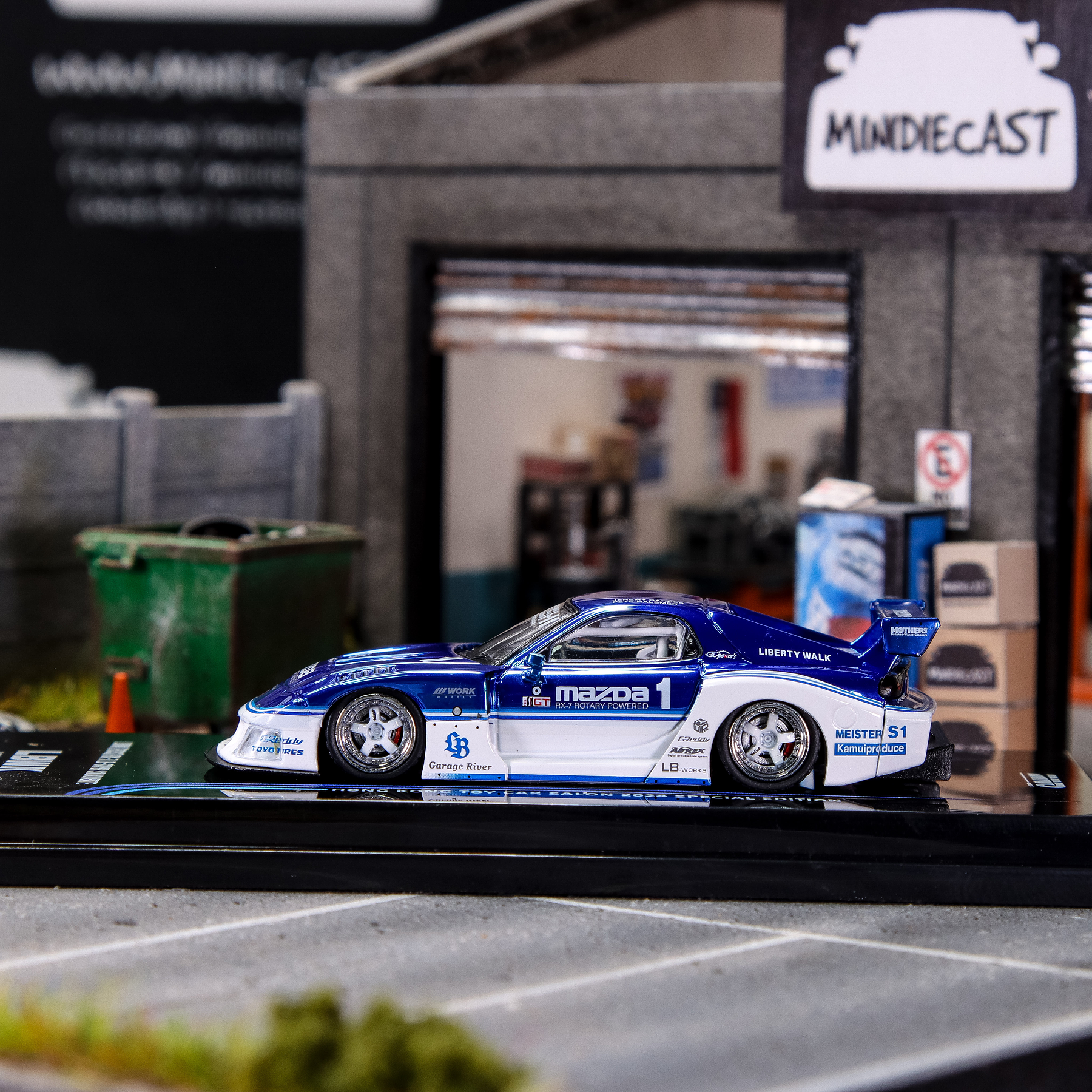 Inno64 1:64 CHASE Mazda RX7 (FD3S) LB-SUPER Silhouette Hong Kong Toy Car Salon 2024 Special Edition.- COPIAR