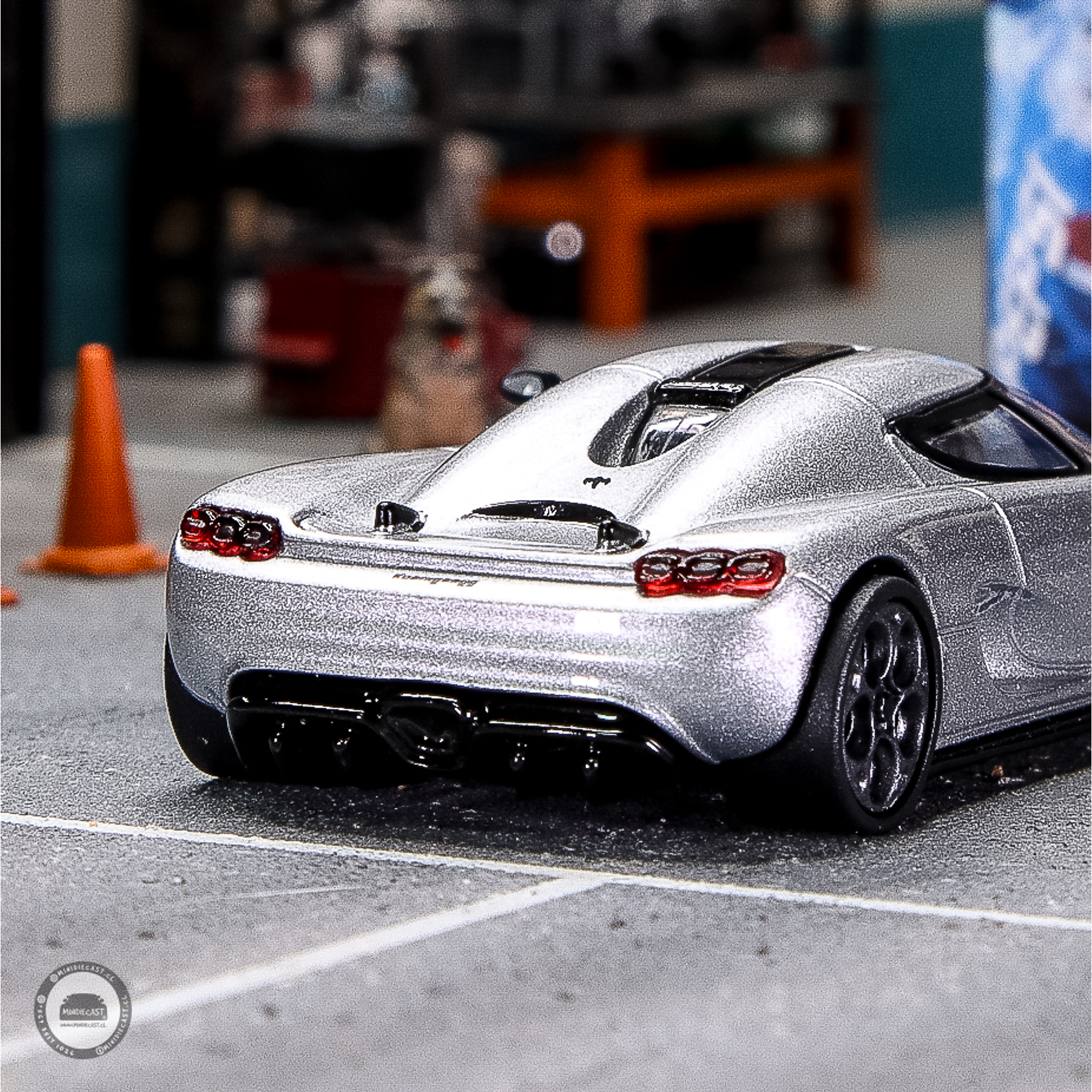 Tarmac Works 1:64 Koenigsegg CC850 – Silver – Global64 – Mijo.