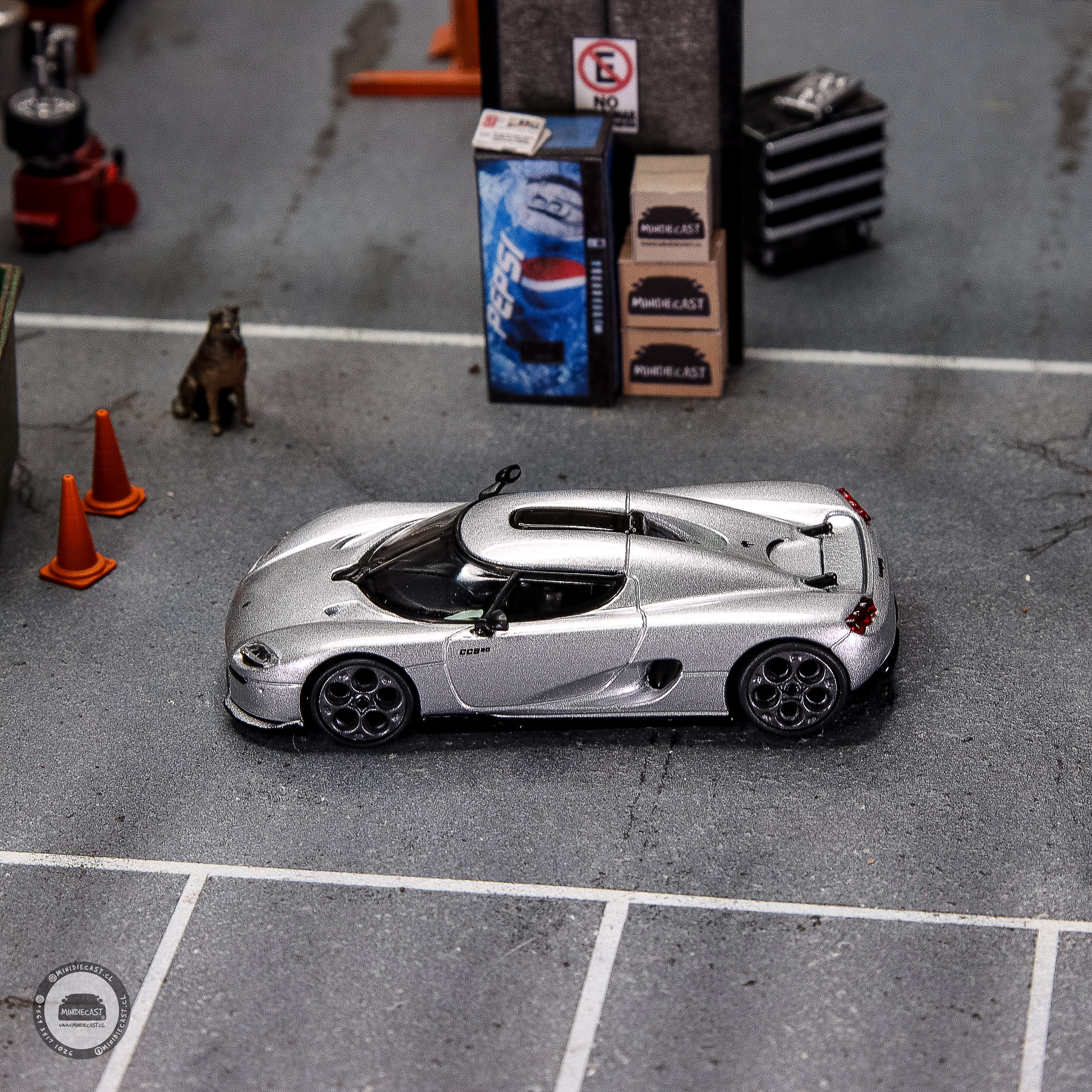 Tarmac Works 1:64 Koenigsegg CC850 – Silver – Global64 – Mijo.