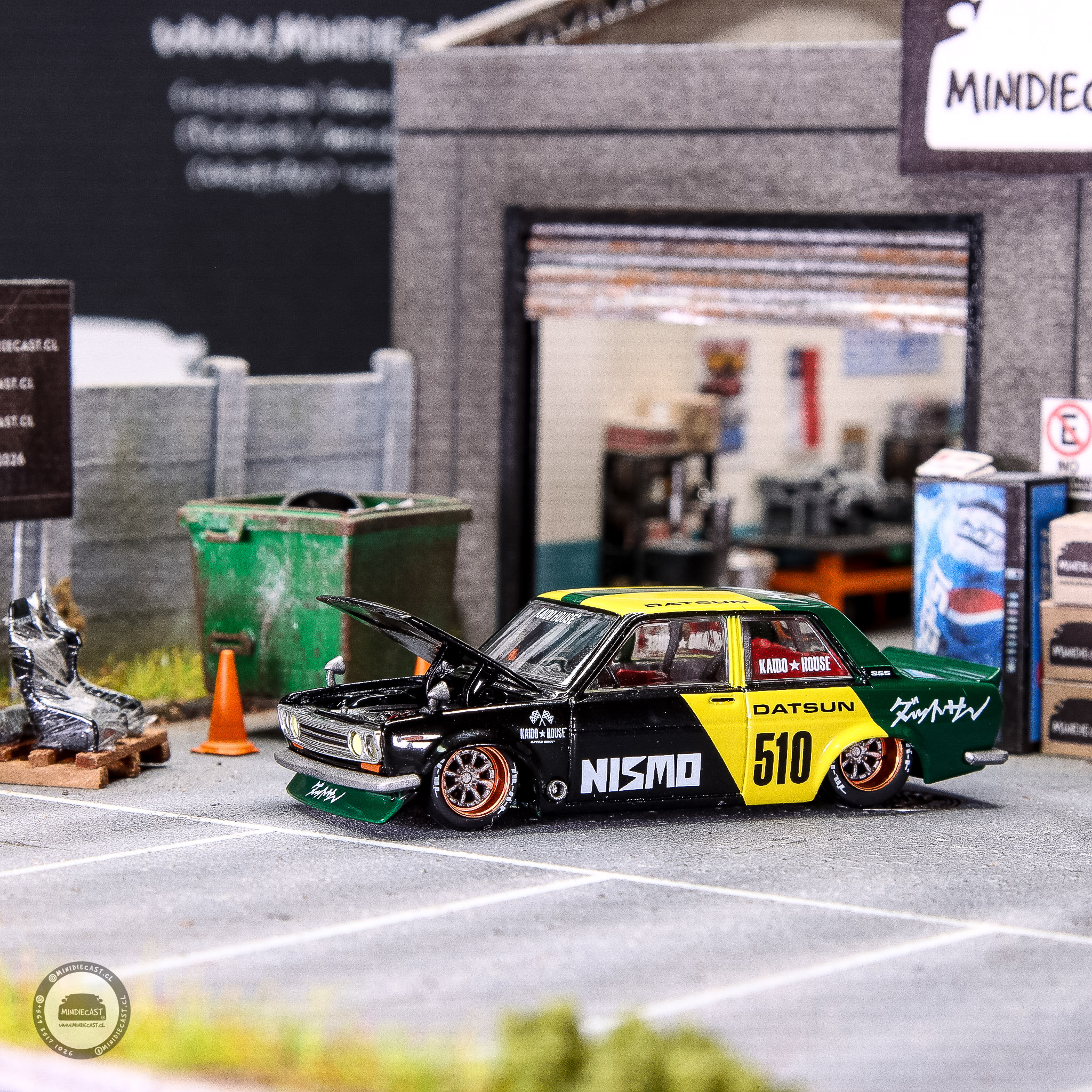 Kaido House x Mini GT 1:64 Datsun Street 510 Racing V2 – Bla