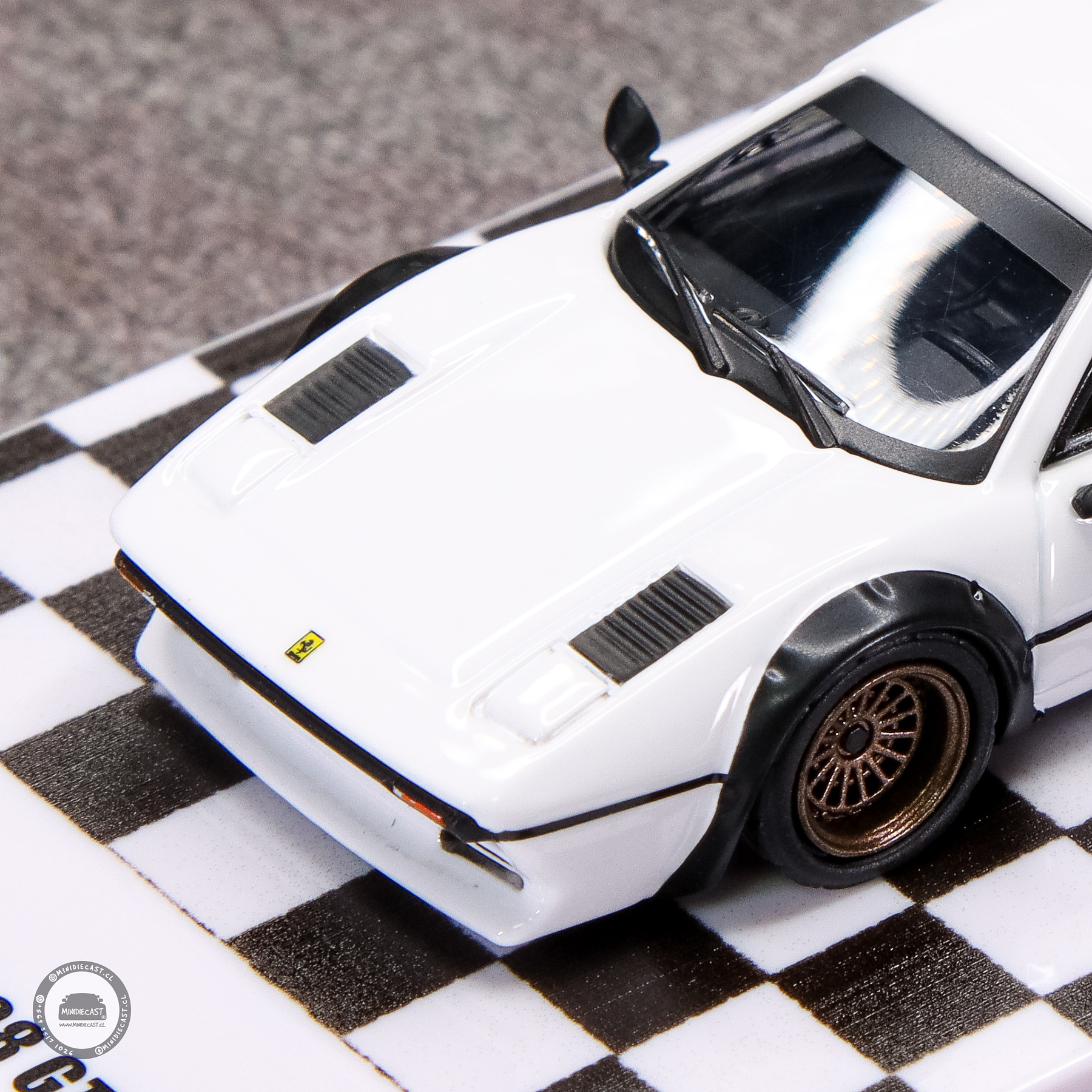 Inno64 1:64 LBWK Ferrari 308 GTB White.