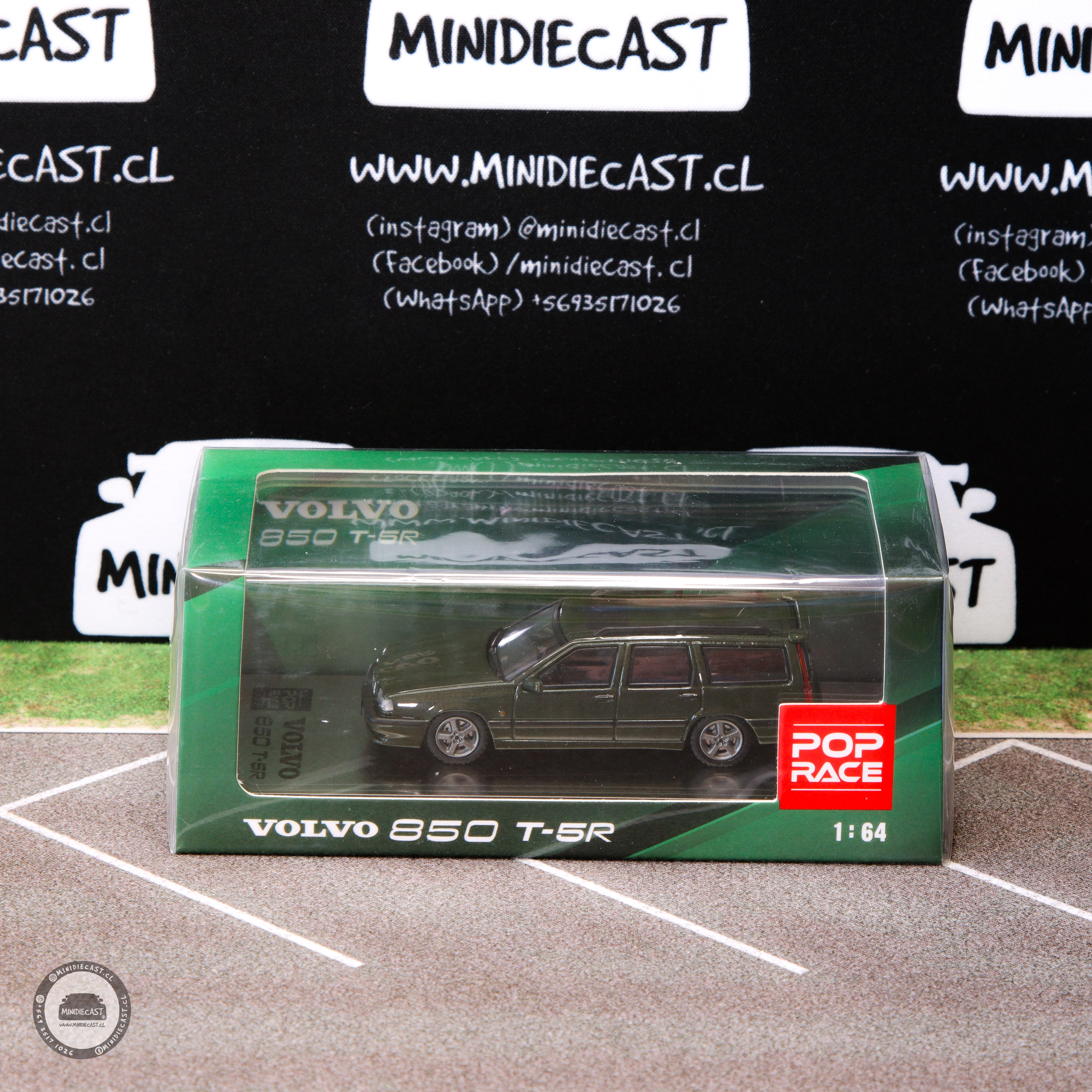 Pop Race 1:64 Volvo 850 Estate Green Metallic