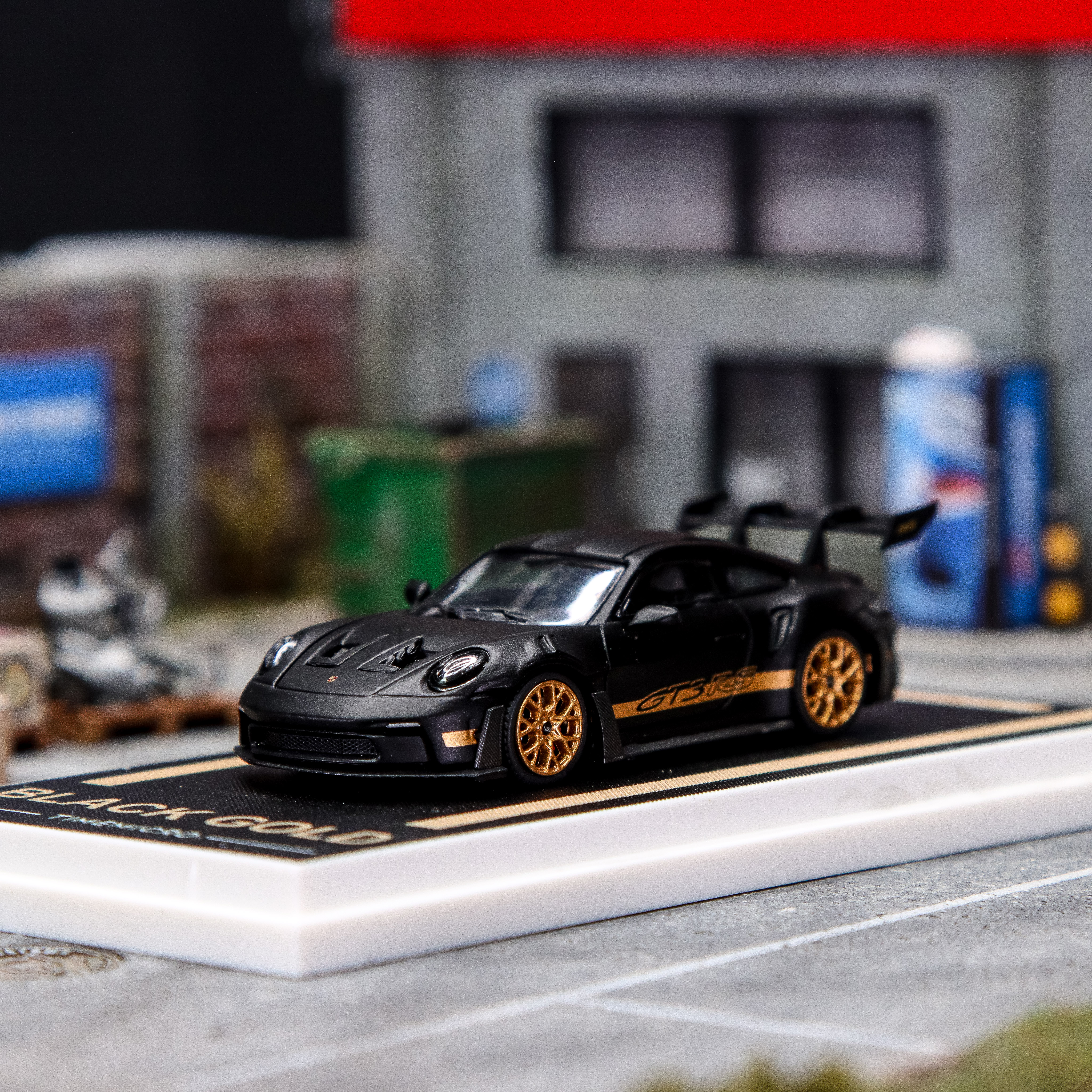 Time Micro 1:64 Trialer Set VW T1 & Porsche 992 GT3 RS
