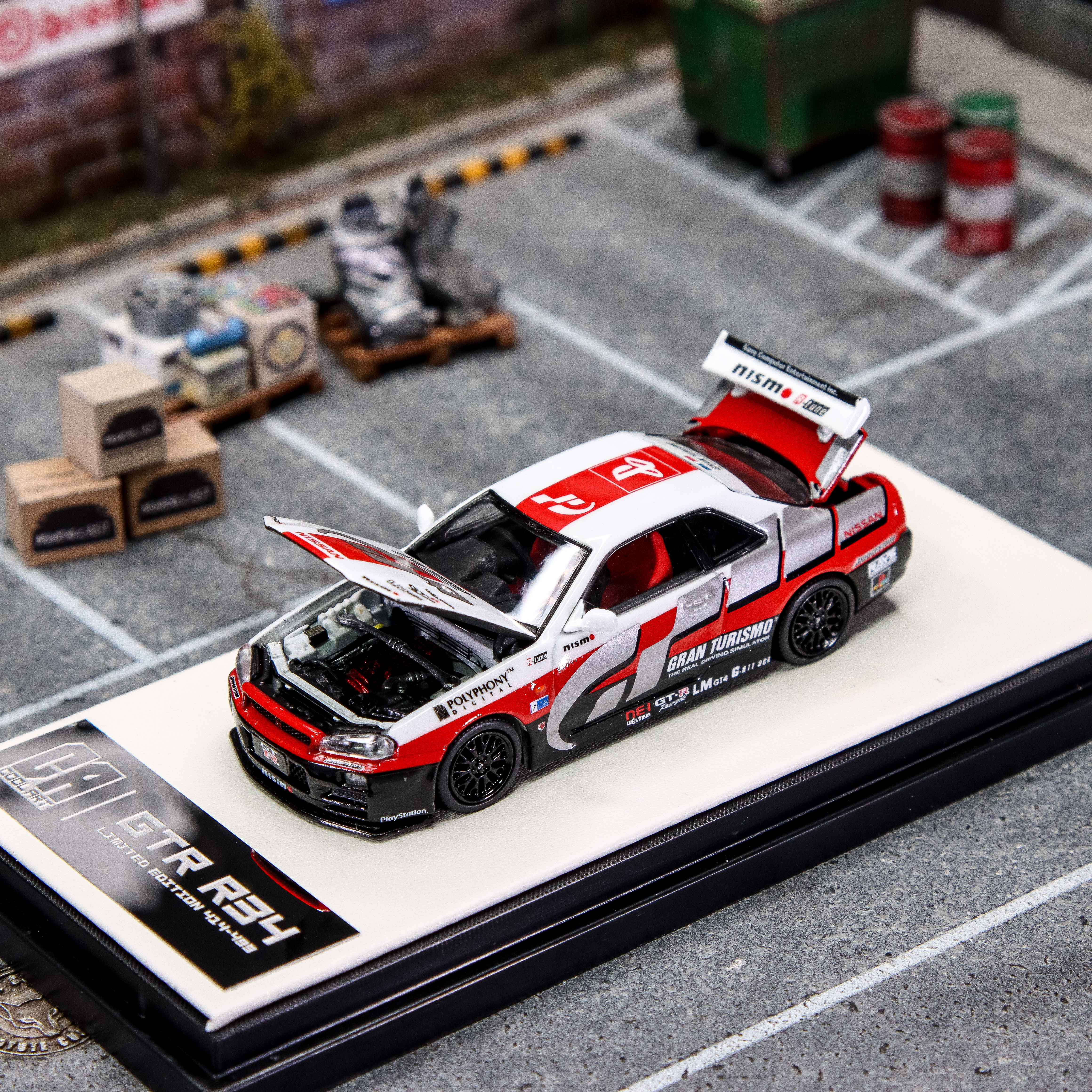 Cool Car 1:64 Nissan Skyline GT-R R34 Gran Turismo