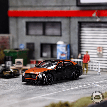 Mini GT 1:64 Bentley Flying Spur – Orange Flame / Onyx – Mijo Exclusives.