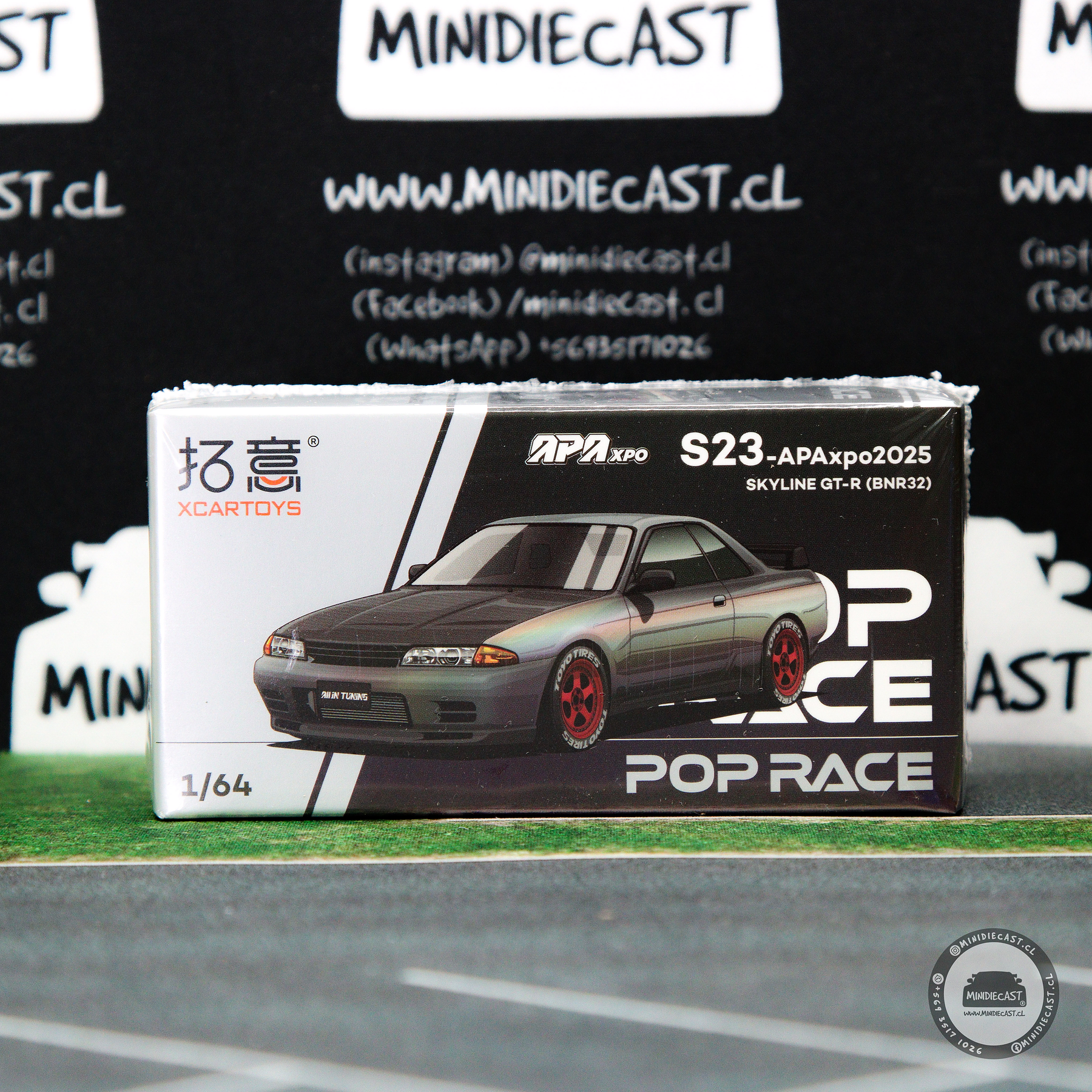 Pop Race 1:64 Apaxpo2025 Nissan Skyline GT-R BNR32
