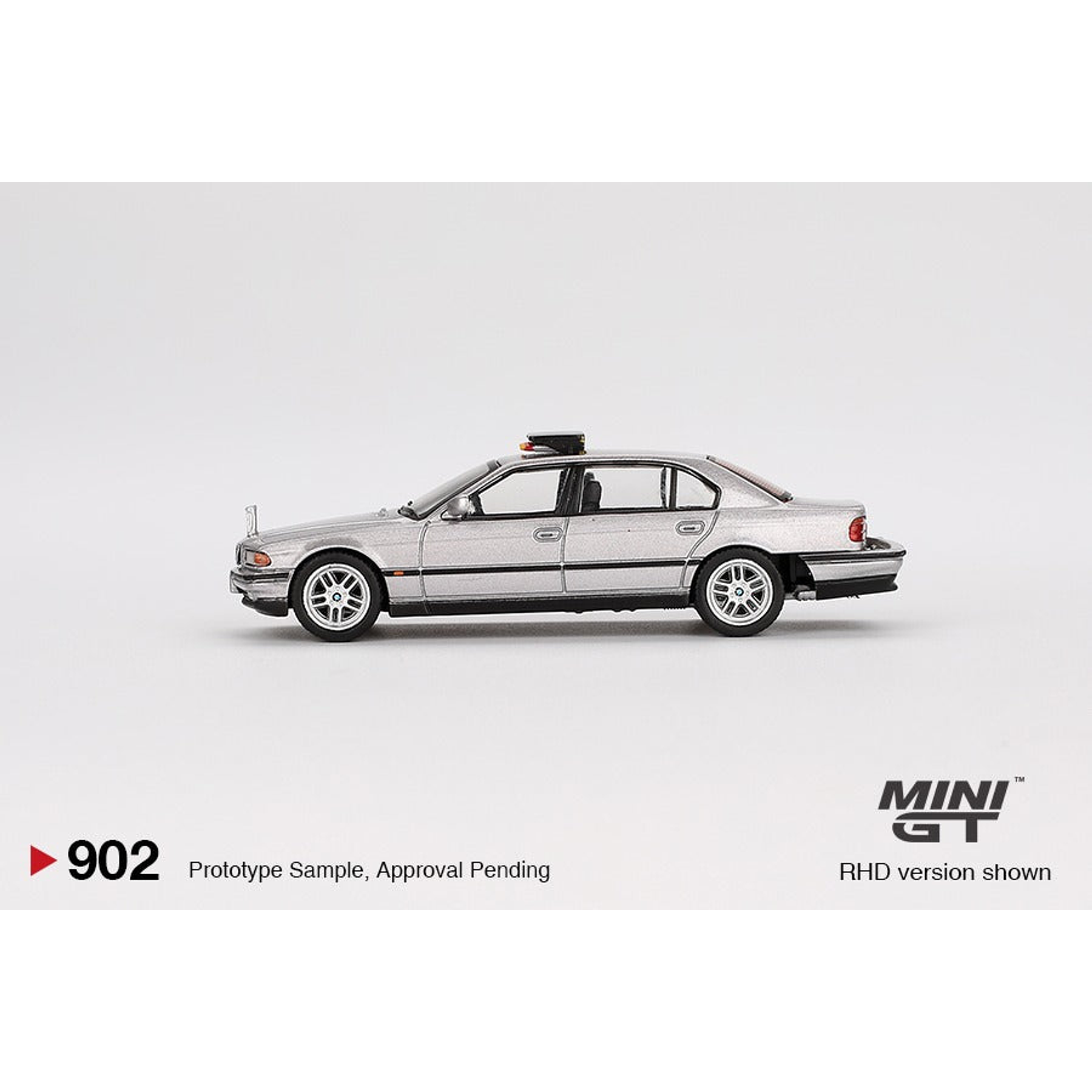 Mini GT 1:64 BMW 750IL James Bond 007 Tomorrow Never Dies – English Packaging – Limited Edition.