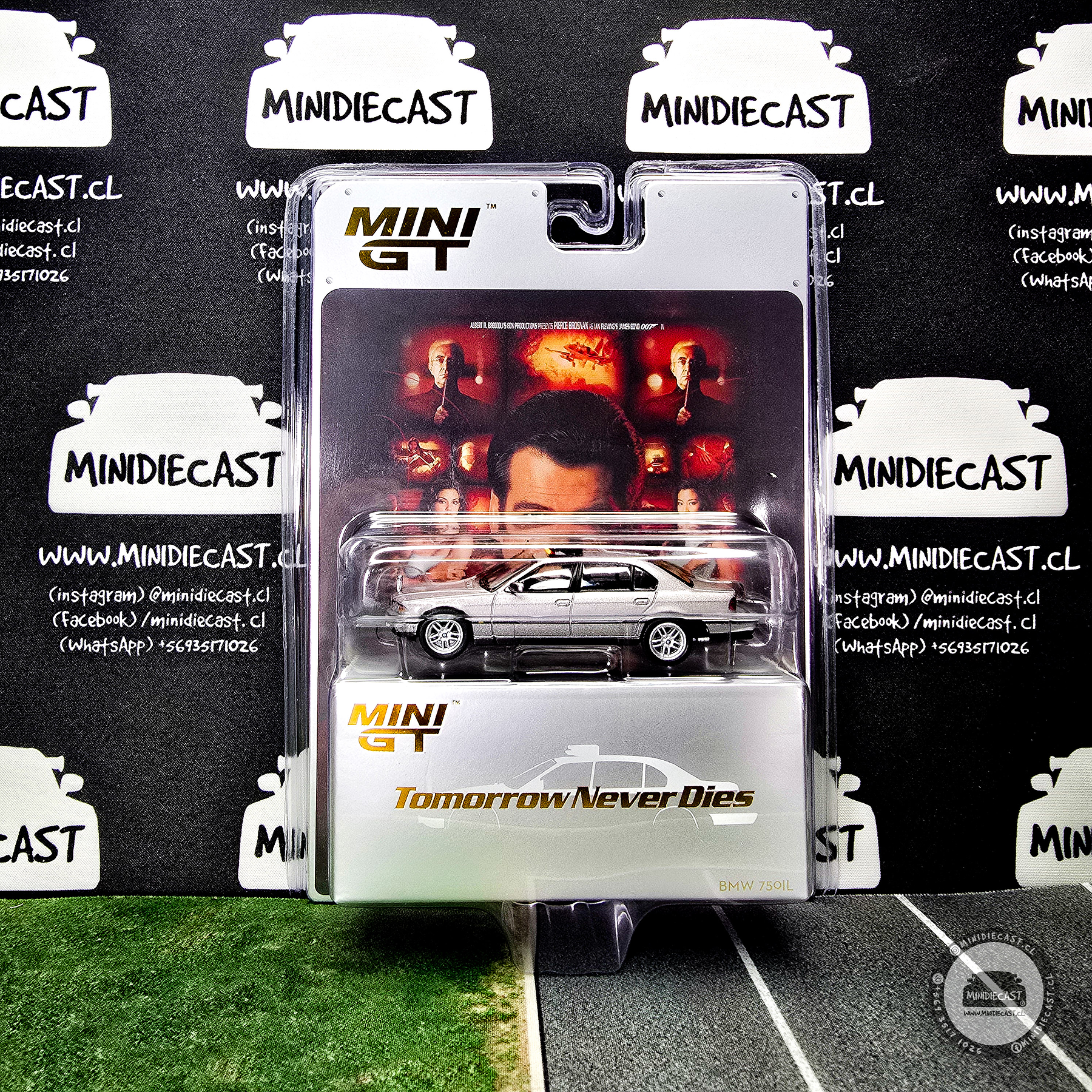 Mini GT 1:64 BMW 750IL James Bond 007 Tomorrow Never Dies – English Packaging – Limited Edition.