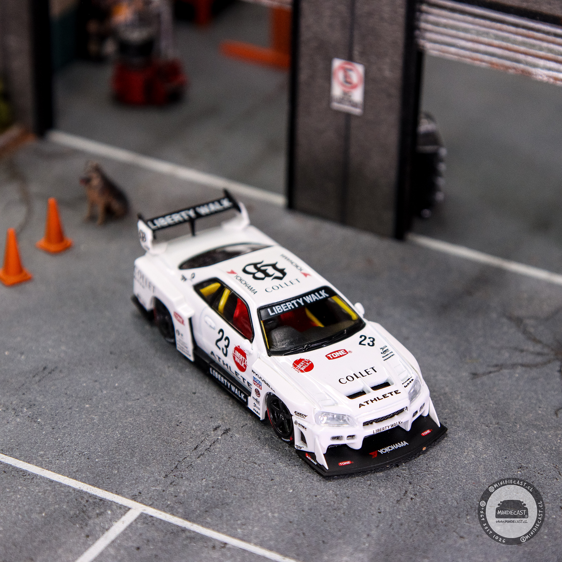 Mini GT 1:64 Nissan LB-ER34 Super Silhouette ATHLETE/COLLET – White.-