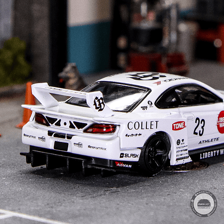 Mini GT 1:64 Nissan LB-Super Silhouette S15 SILVIA ATHLETE – White.-
