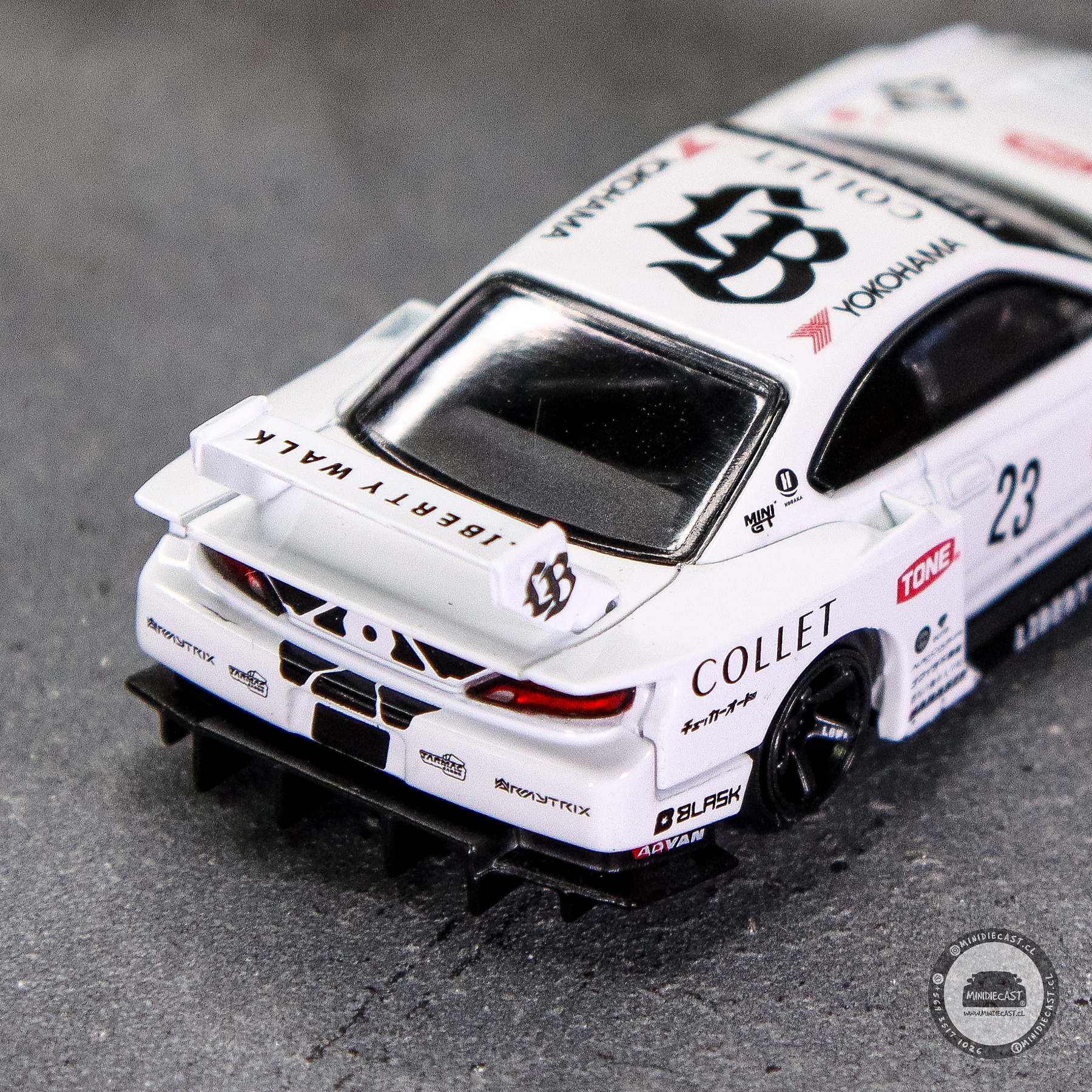 Mini GT 1:64 Nissan LB-Super Silhouette S15 SILVIA ATHLETE – White.-