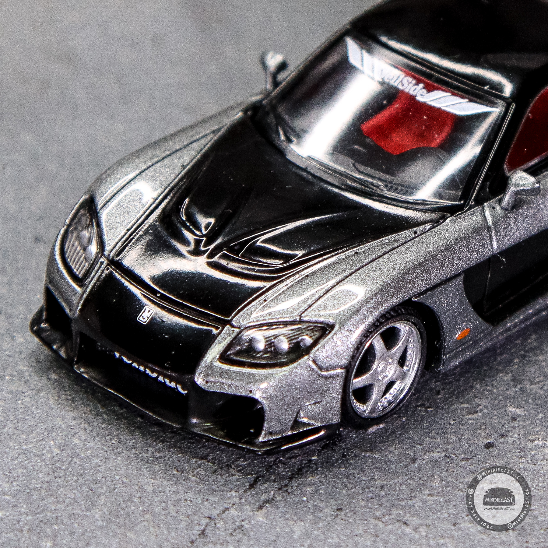 Mini GT 1:64 Mazda RX-7 VeilSide – Fortune Grey.