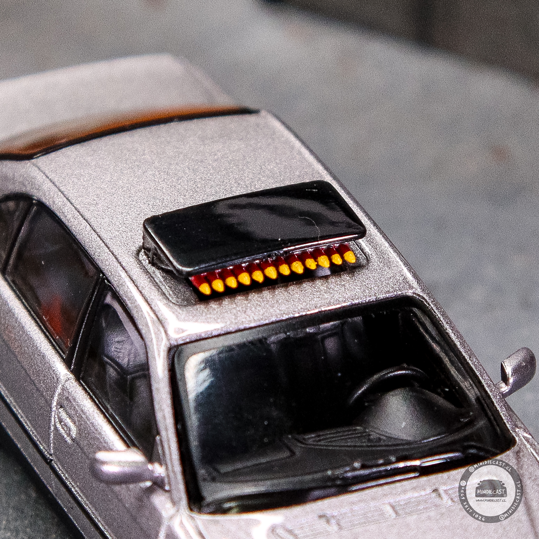 Mini GT 1:64 BMW 750IL James Bond 007 Tomorrow Never Dies – English Packaging – Limited Edition.