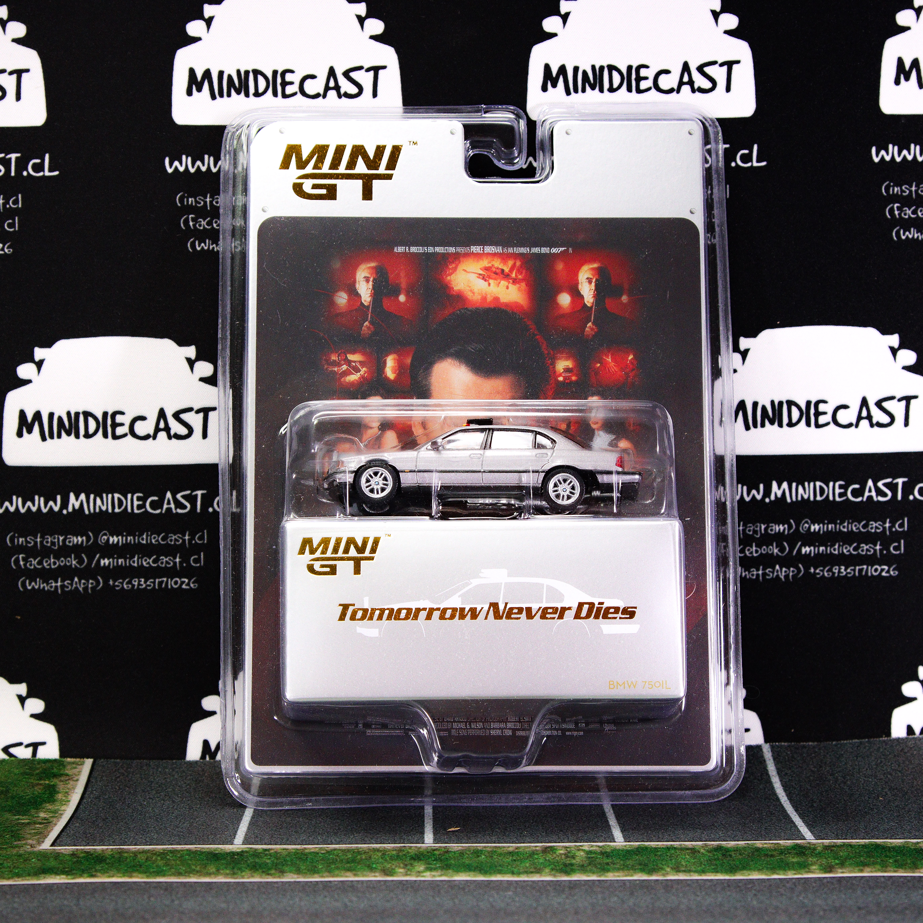 Mini GT 1:64 BMW 750IL James Bond 007 Tomorrow Never Dies – English Packaging – Limited Edition.