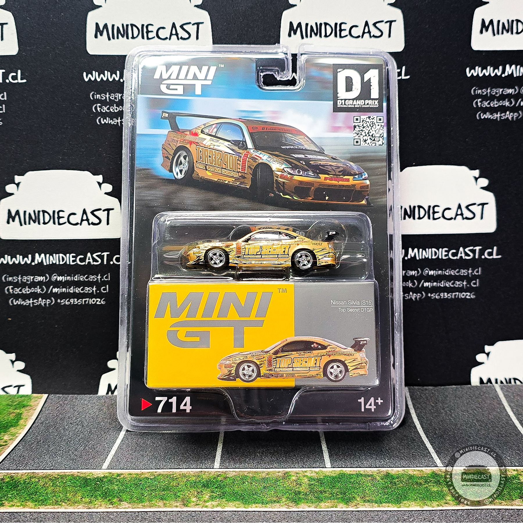 Mini GT 1:64 Nissan Silvia (S15) Top Secret D1GP- Gold.