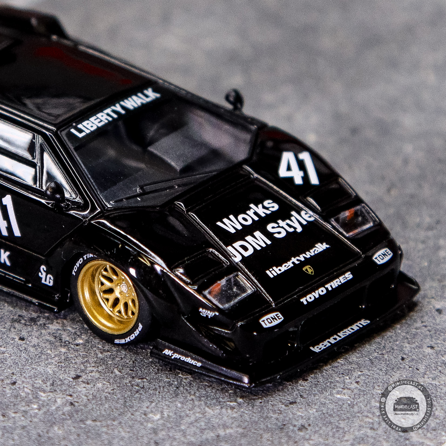 Mini GT 1:64 Lamborghini Countach LB-WORKS – Black – Mijo Exclusives.