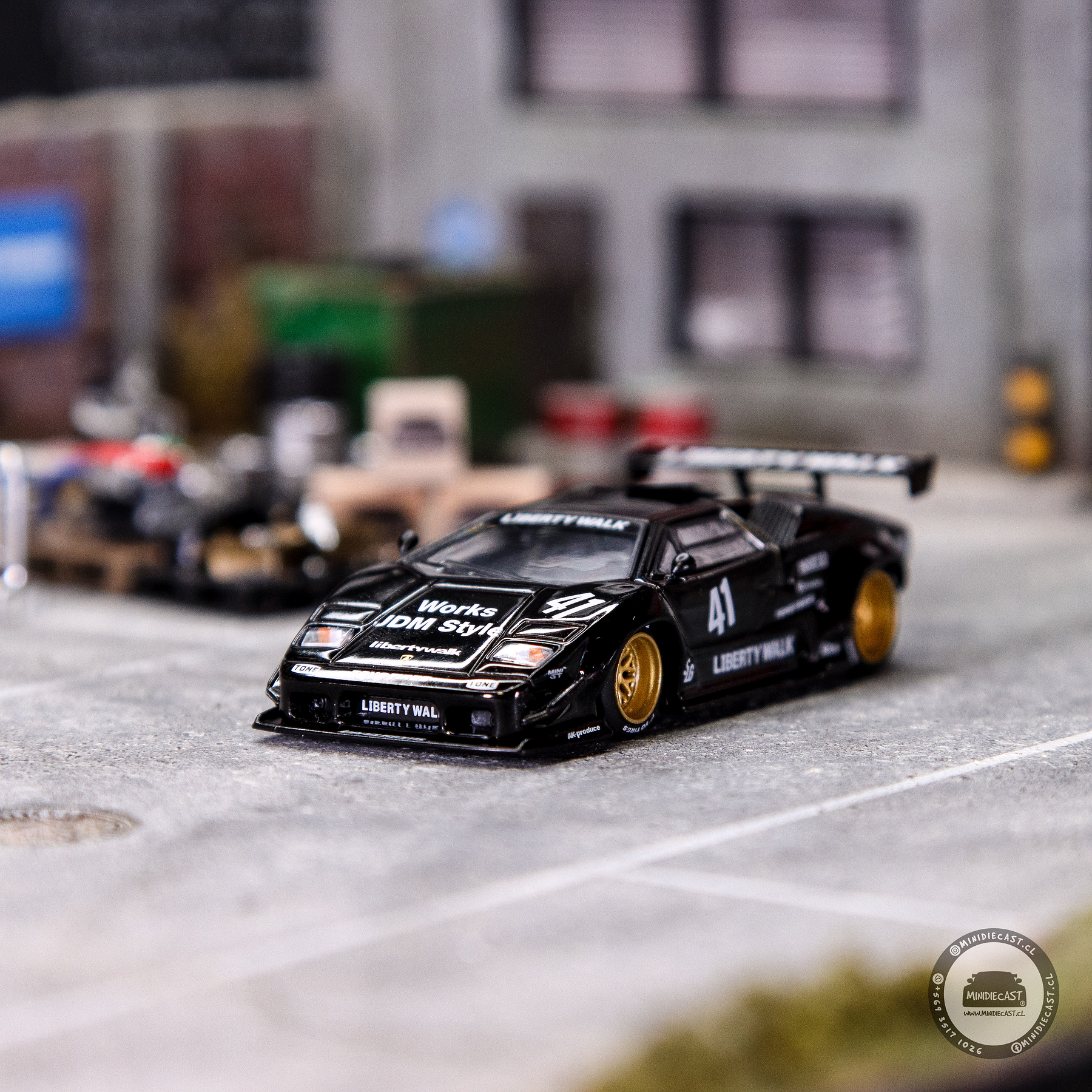 Mini GT 1:64 Lamborghini Countach LB-WORKS – Black – Mijo Exclusives.