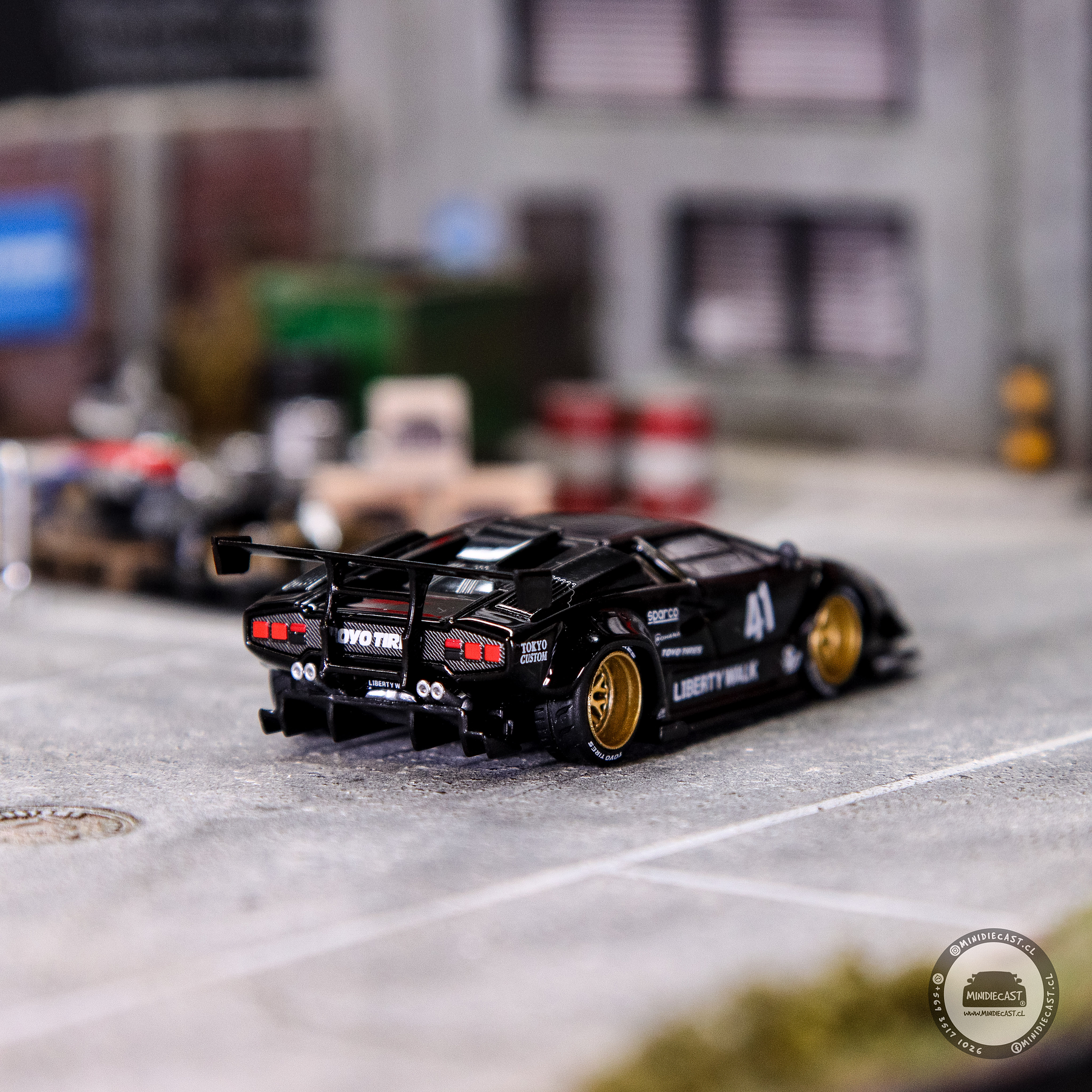 Mini GT 1:64 Lamborghini Countach LB-WORKS – Black – Mijo Exclusives.