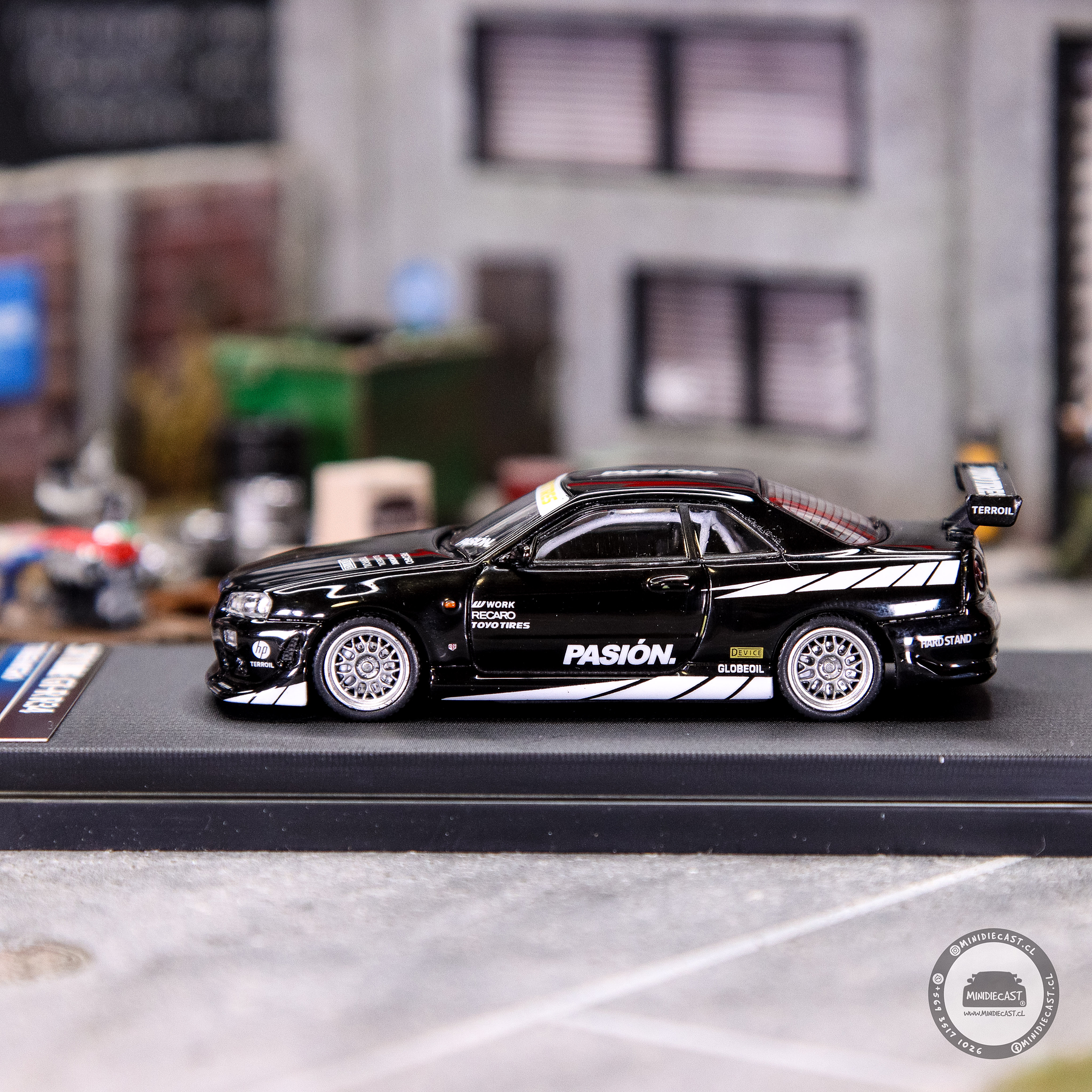 Time Micro 1:64 Skyline GTR R34 Street Black.