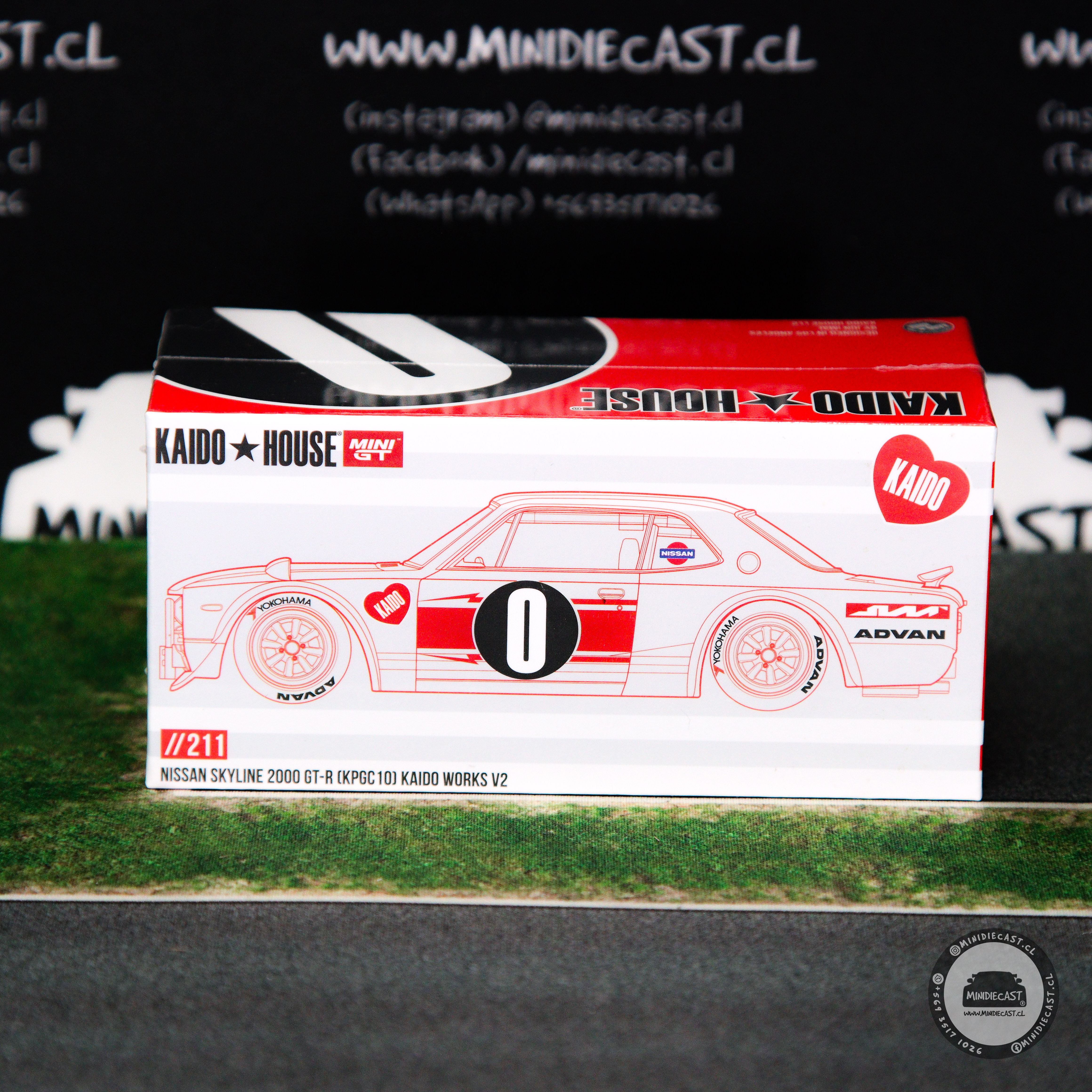 Kaido House x Mini GT 1:64 Nissan Skyline 2000GT-R (KPGC10) Kaido Works V2 – White