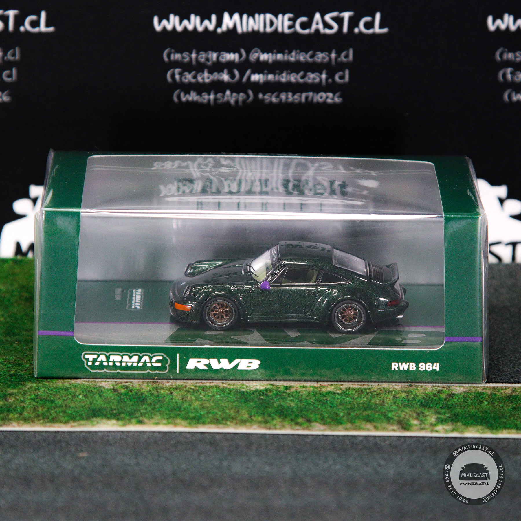 Tarmac Works 1:64 RWB 964 – Green – Hobby64
