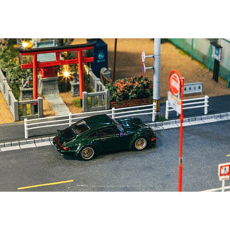 Tarmac Works 1:64 RWB 964 – Green – Hobby64