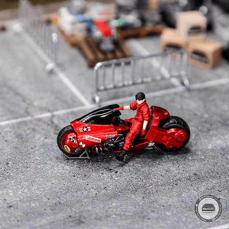 (PREVENTA) MoreArt New 1:64 Akira Metal Red Train Figure Resin Model