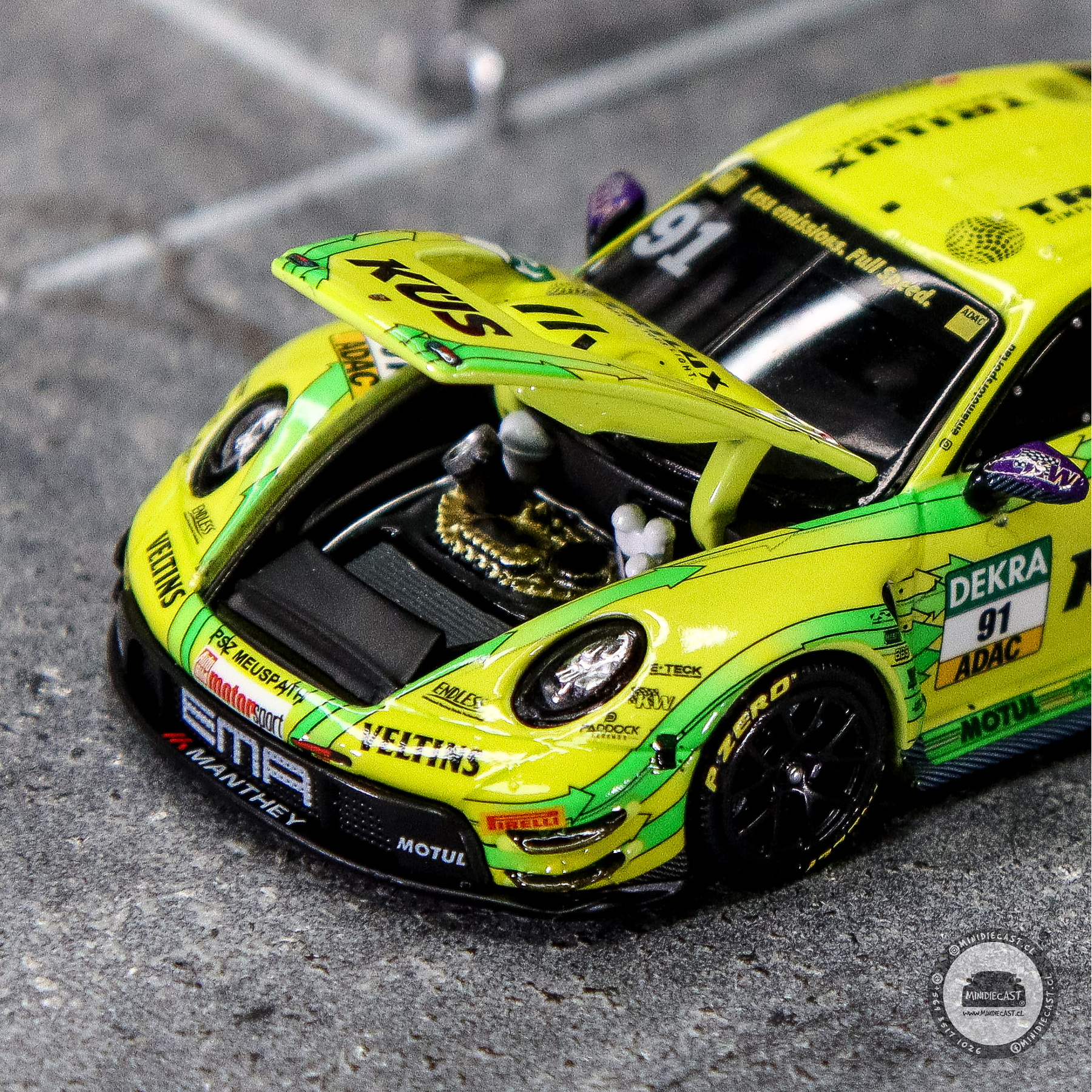 Trends Hobby 1:64 Porsche 911 GT3 R DTM 2024 - YL