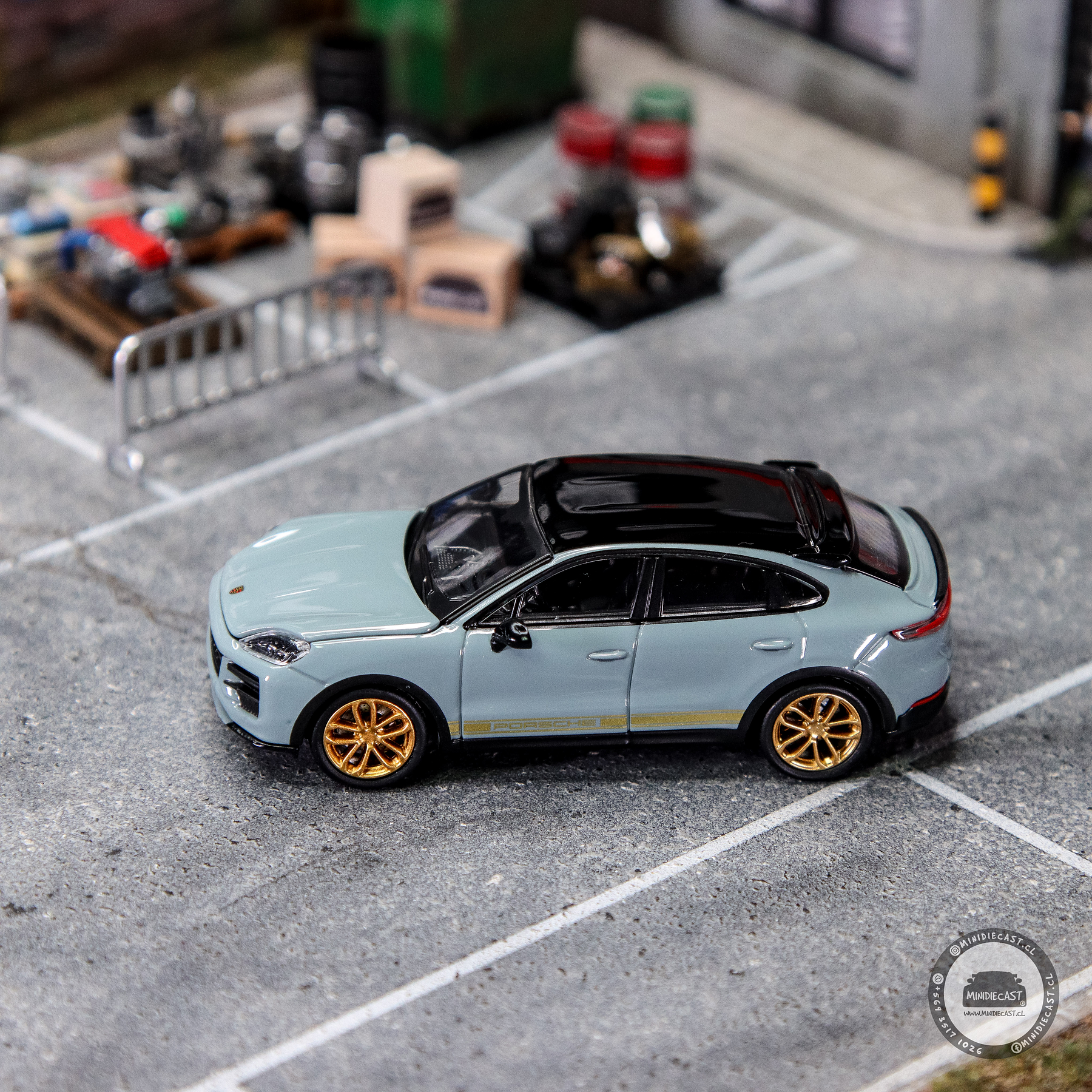 Trends Hobby 1:64 Porsche Cayenne Turbo GT Weissach - GREY