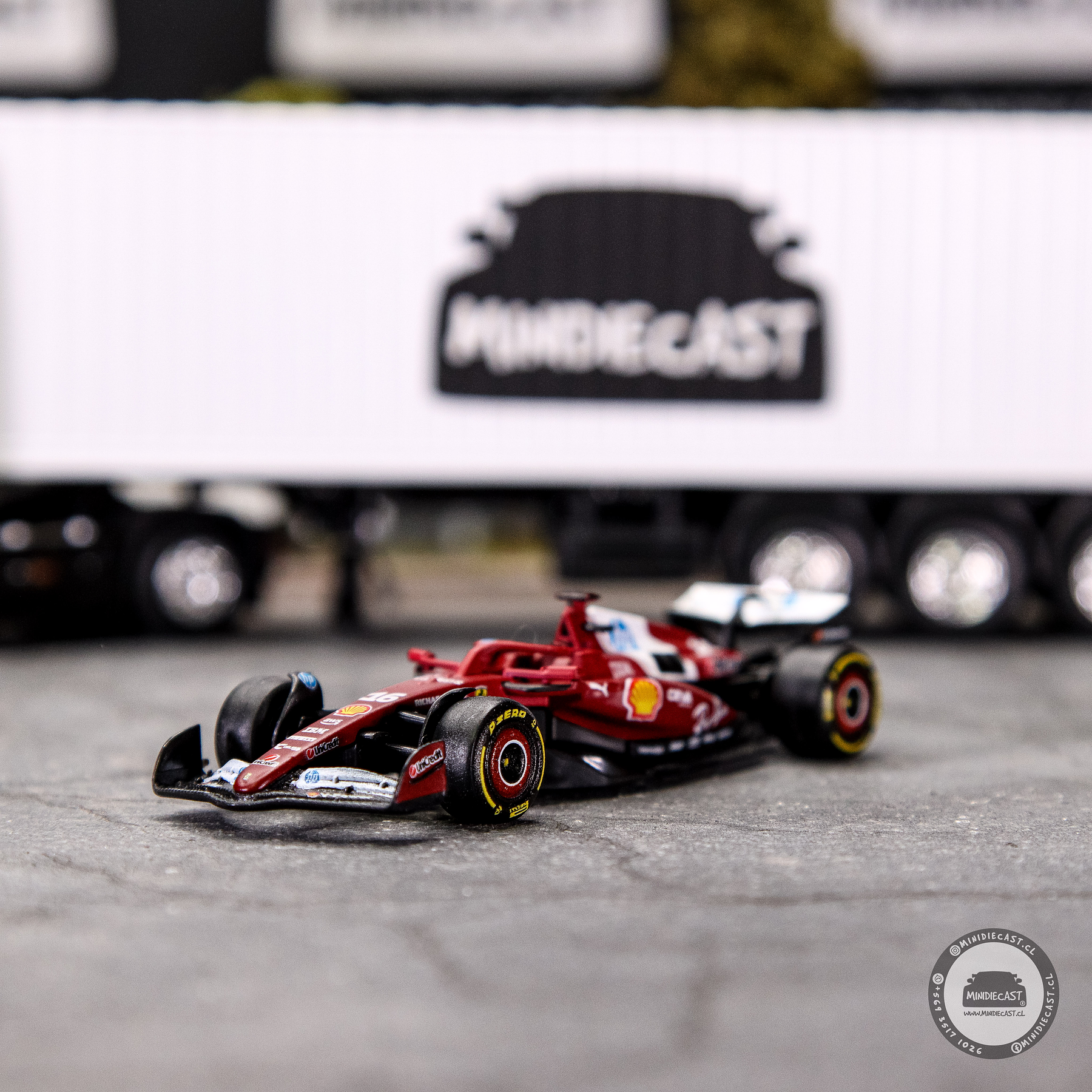 Bburago 1:64 F1 2025 Ferrari SF-25 #16 Charles Leclerc.