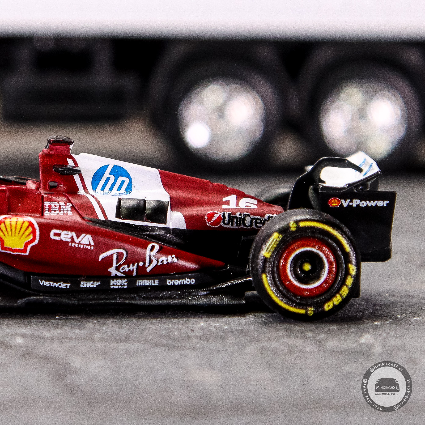 Bburago 1:64 F1 2025 Ferrari SF-25 #16 Charles Leclerc.