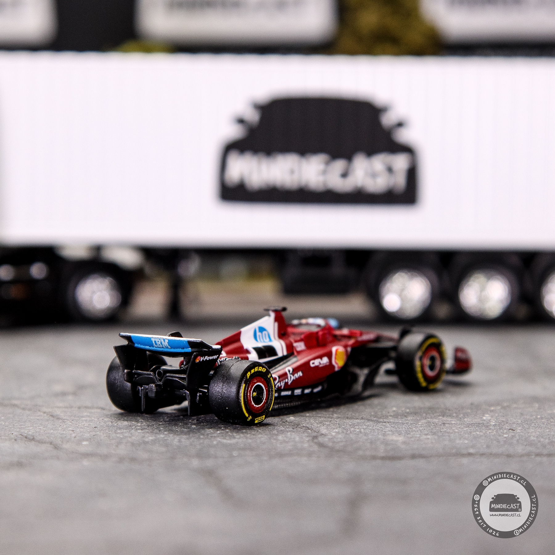 Bburago 1:64 F1 2025 Ferrari SF-25 #16 Charles Leclerc.