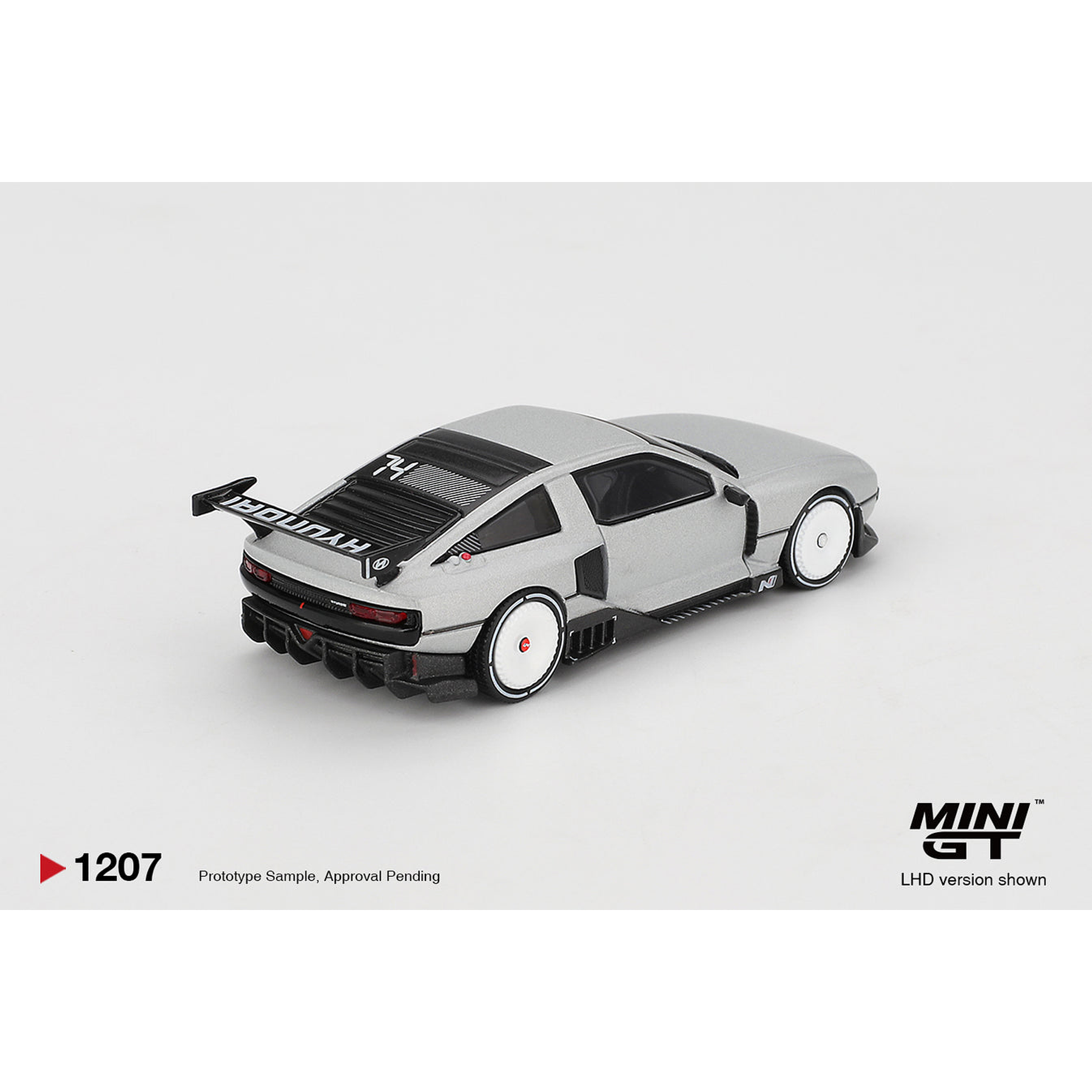 (PREVENTA) Mini GT 1:64 Hyundai Concept N Vision 74 (VP2) – Silver – Korea Exclusive