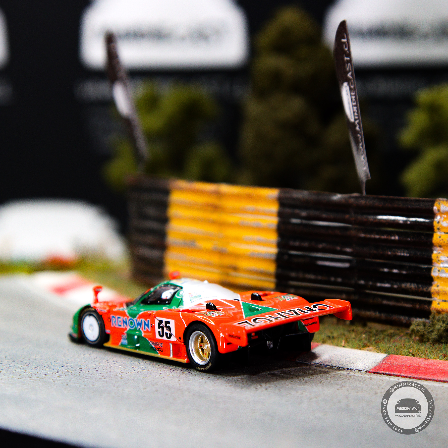 Pop Race 1:64 Mazda 787B 1991 Le Mans 24H Winner.