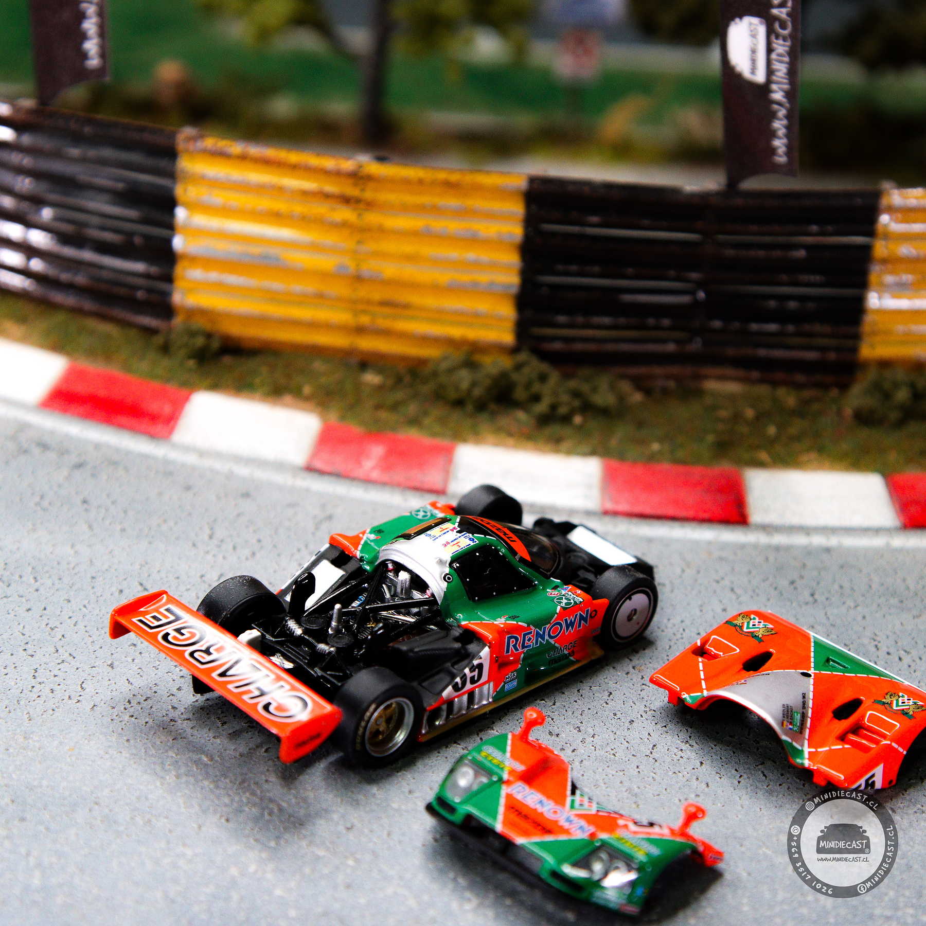 Pop Race 1:64 Mazda 787B 1991 Le Mans 24H Winner.